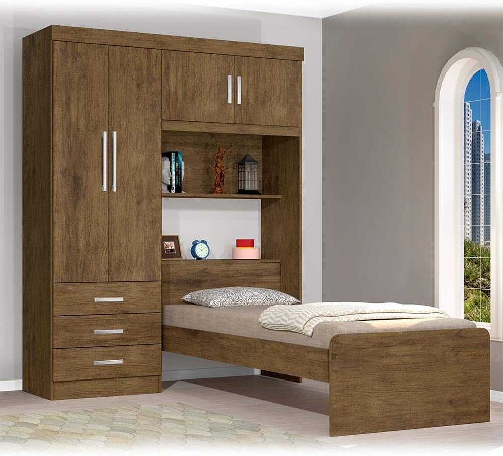 Quarto arrumado com estilo e praticidade