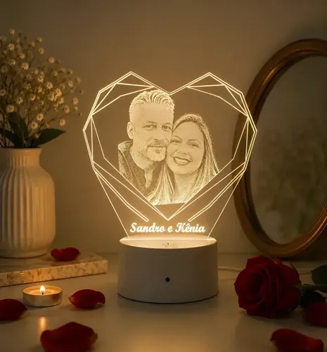 Luminária Led 3d Personalizada Casal Namorados 26cm