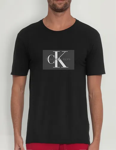 Camiseta Calvin Klein Jeans (P e M)