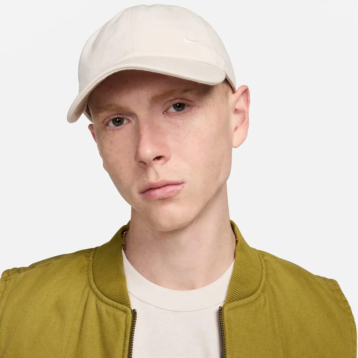 Boné Nike Club Swoosh