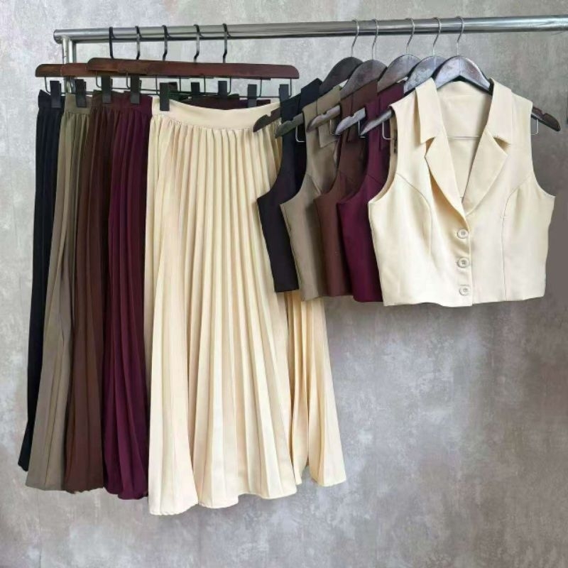 Conjunto Feminino colete e saia