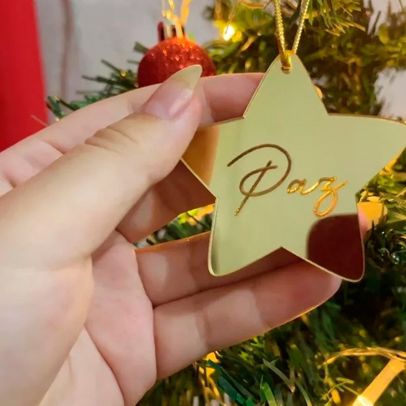 Kit Enfeites de 8 uni Árvore Natal Acrílico Estrelas com cordão Palavras Gravadas Decoraçã